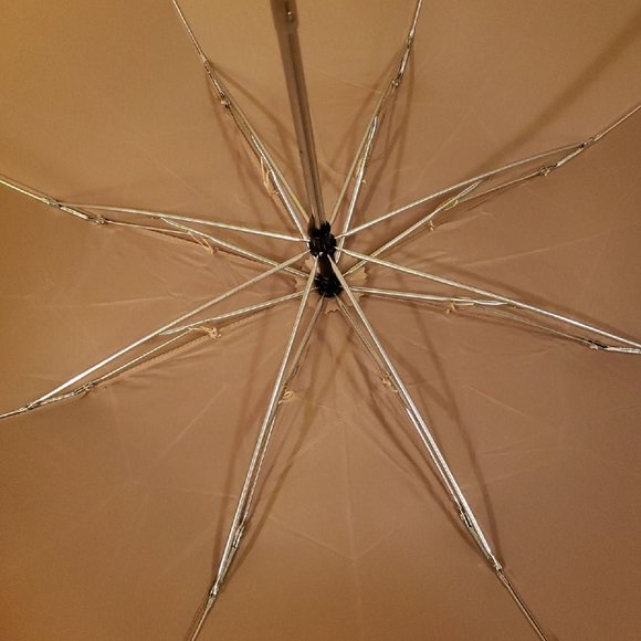 Tan umbrella - Picture 5 of 5